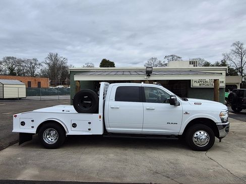 Used 2024 RAM 3500 Laramie image 4
