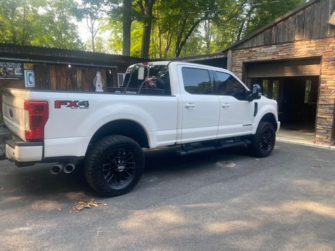 Used 2019 Ford F350 Lariat AWD/4WD image 9