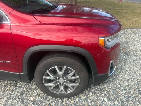 Used 2023 GMC Acadia SLE w/ Driver Convenience Package image 16