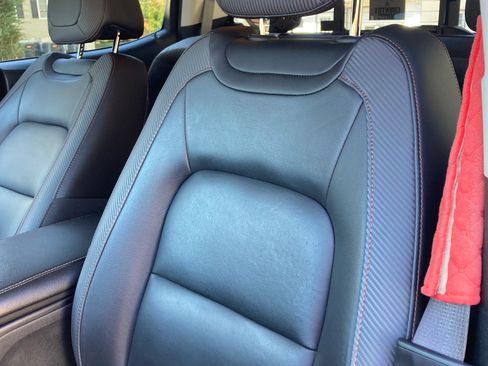 Used 2022 GMC Canyon AT4 w/ Trailering Package image 11