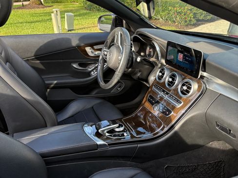 Used 2019 Mercedes-Benz C 300 Cabriolet image 6
