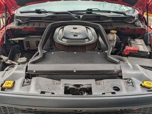 Used 2018 RAM 1500 Classic SLT w/ Luxury Group image 4