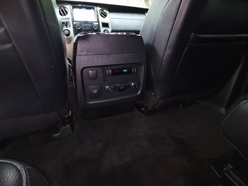 Used 2017 Ford Expedition Limited AWD/4WD image 12