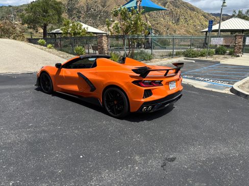 Used 2022 Chevrolet Corvette Stingray Premium Conv w/ Z51 Performance Package image 26
