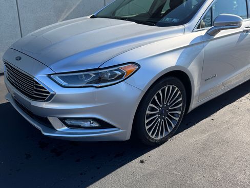 Used 2017 Ford Fusion Titanium image 5
