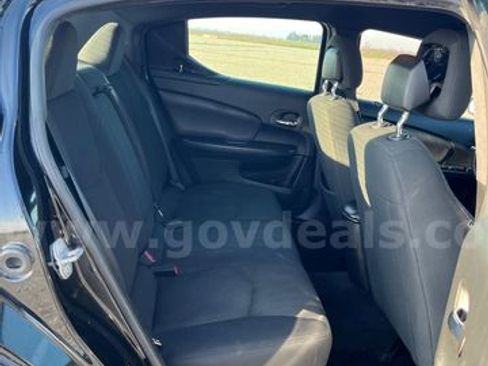 Used 2014 Dodge Avenger SE w/ Blacktop Package image 5