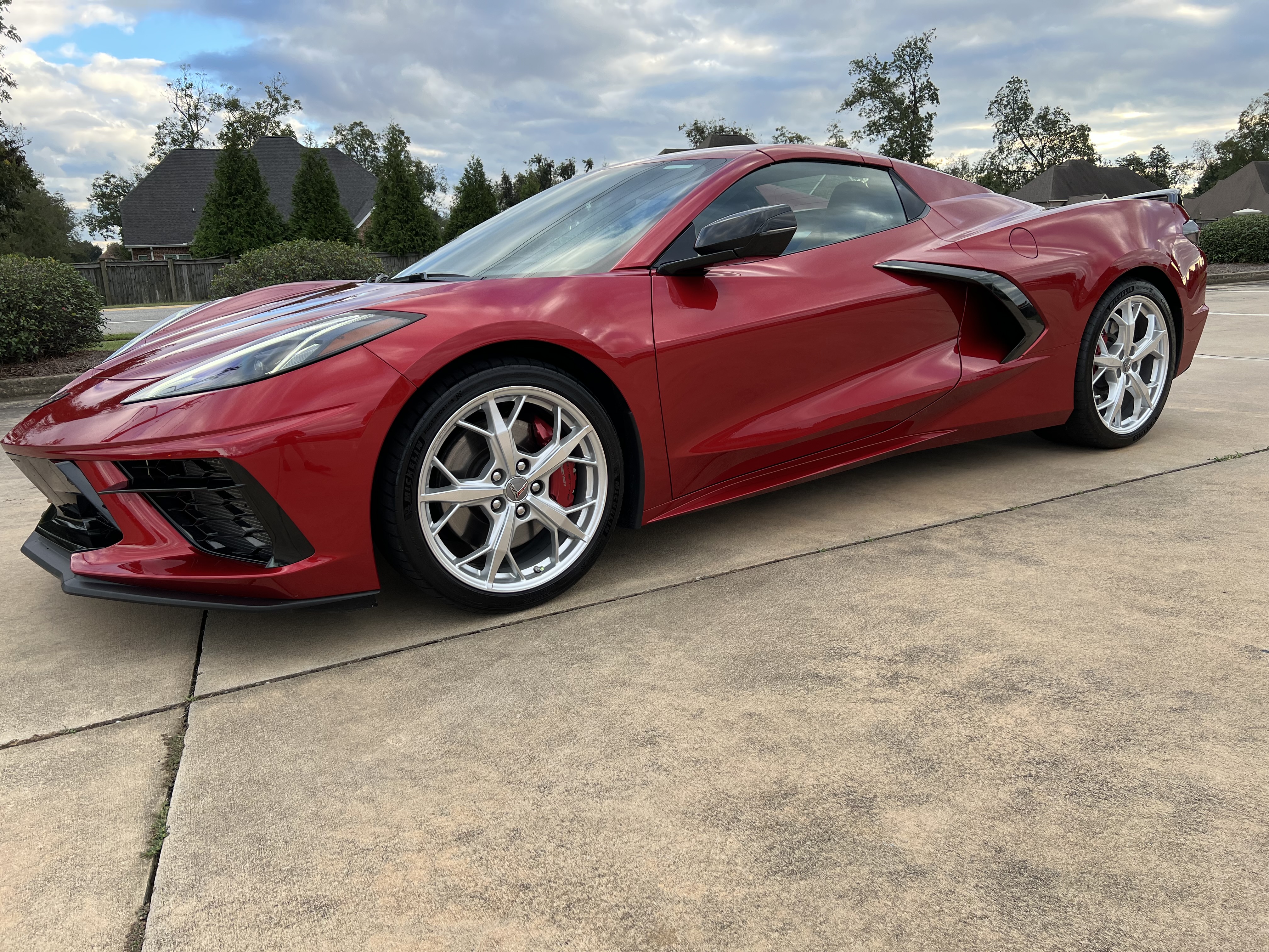 Used 2021 Chevrolet Corvette Stingray Premium Conv w/ Z51 Performance Package RWD image 1