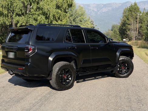 Used 2025 Toyota 4Runner TRD Pro AWD/4WD image 5