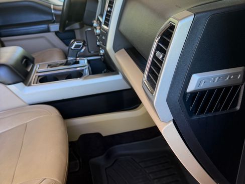 Used 2017 Ford F150 Lariat AWD/4WD image 11