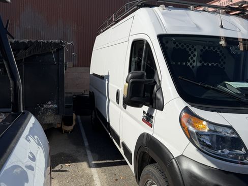 Used 2021 RAM ProMaster 2500 w/ Convenience Group image 5