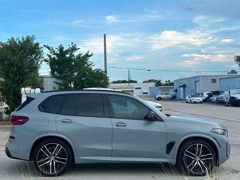 Used 2024 BMW X5 M60i AWD/4WD image 11