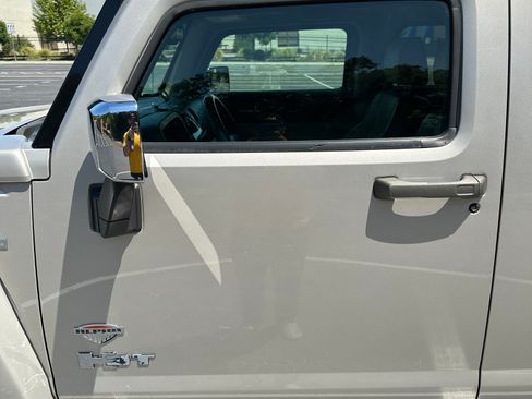 Used 2009 HUMMER H3T Alpha image 20