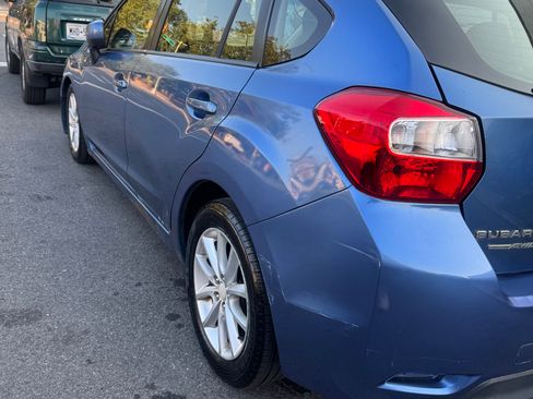 Used 2014 Subaru Impreza 2.0i Premium w/ All-Weather Package w/CVT AWD/4WD image 9
