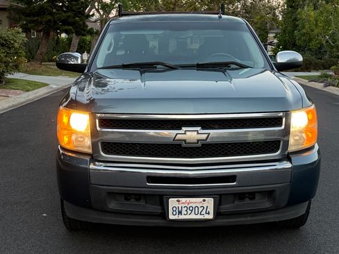 Used 2009 Chevrolet Silverado 1500 LT w/ Regional Value Package RWD image 5