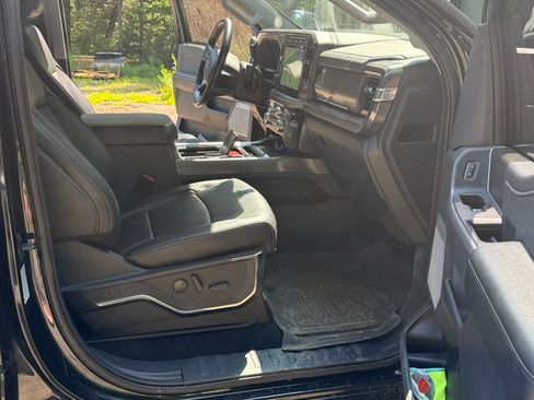 Used 2023 Ford F350 Lariat w/ Lariat Ultimate Package AWD/4WD image 15