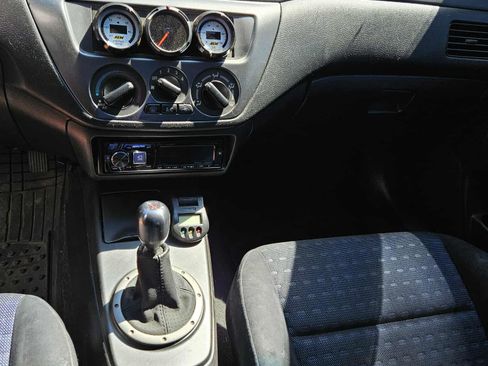 Used 2003 Mitsubishi Lancer Evolution image 12