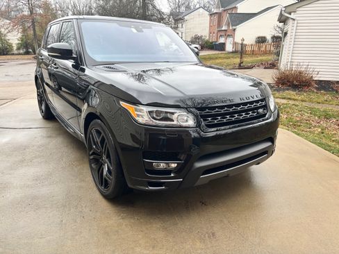 Used 2017 Land Rover Range Rover Sport HSE Dynamic image 2