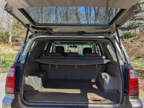 Used 2008 Toyota 4Runner Sport image 4