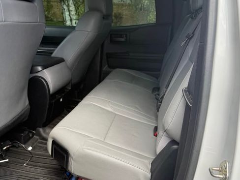 Used 2016 Toyota Tundra SR RWD image 9