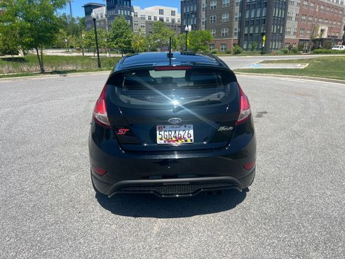 Used 2018 Ford Fiesta ST FWD image 9