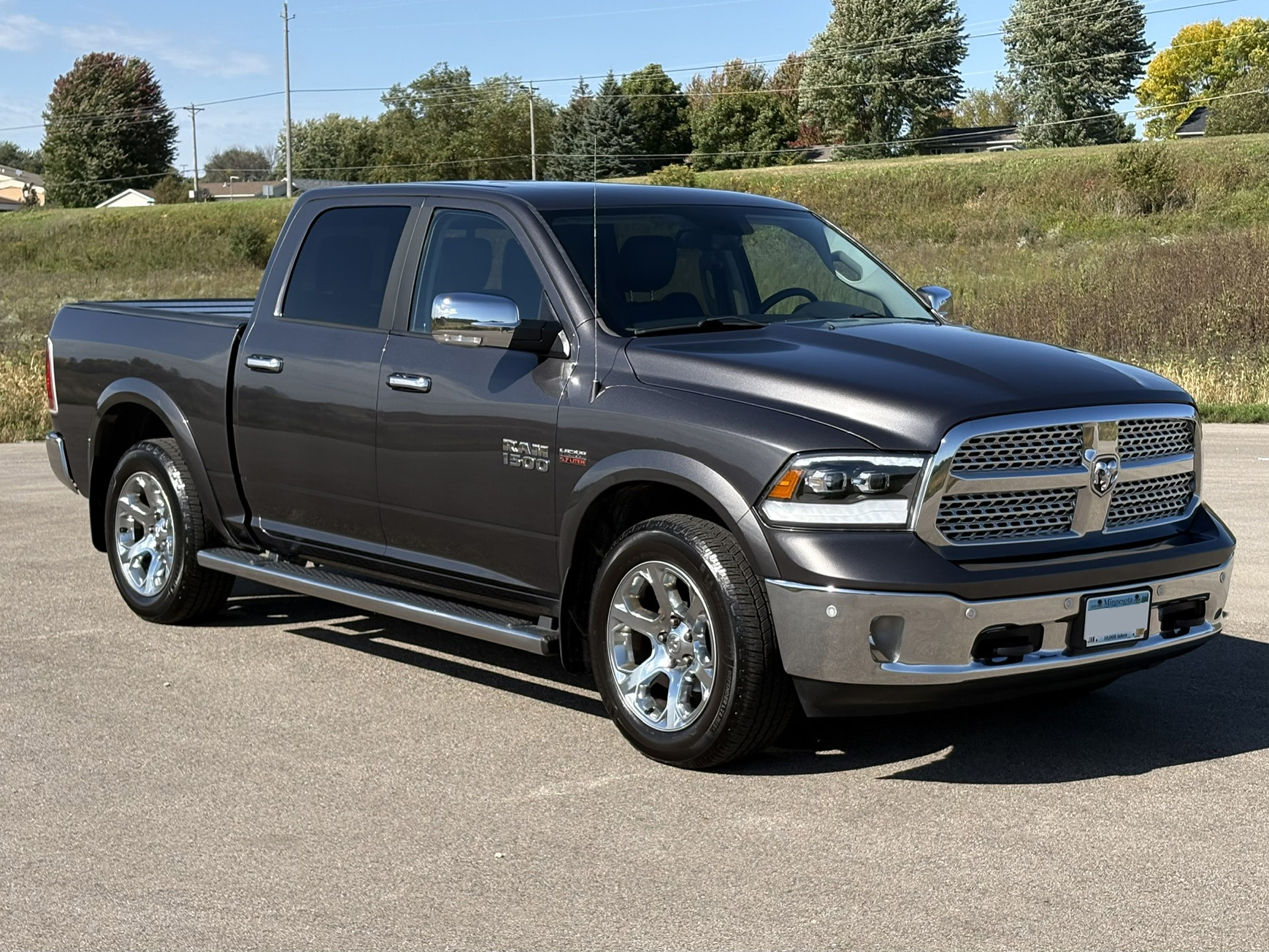 Used 2017 RAM 1500 Laramie w/ Convenience Group AWD/4WD image 1