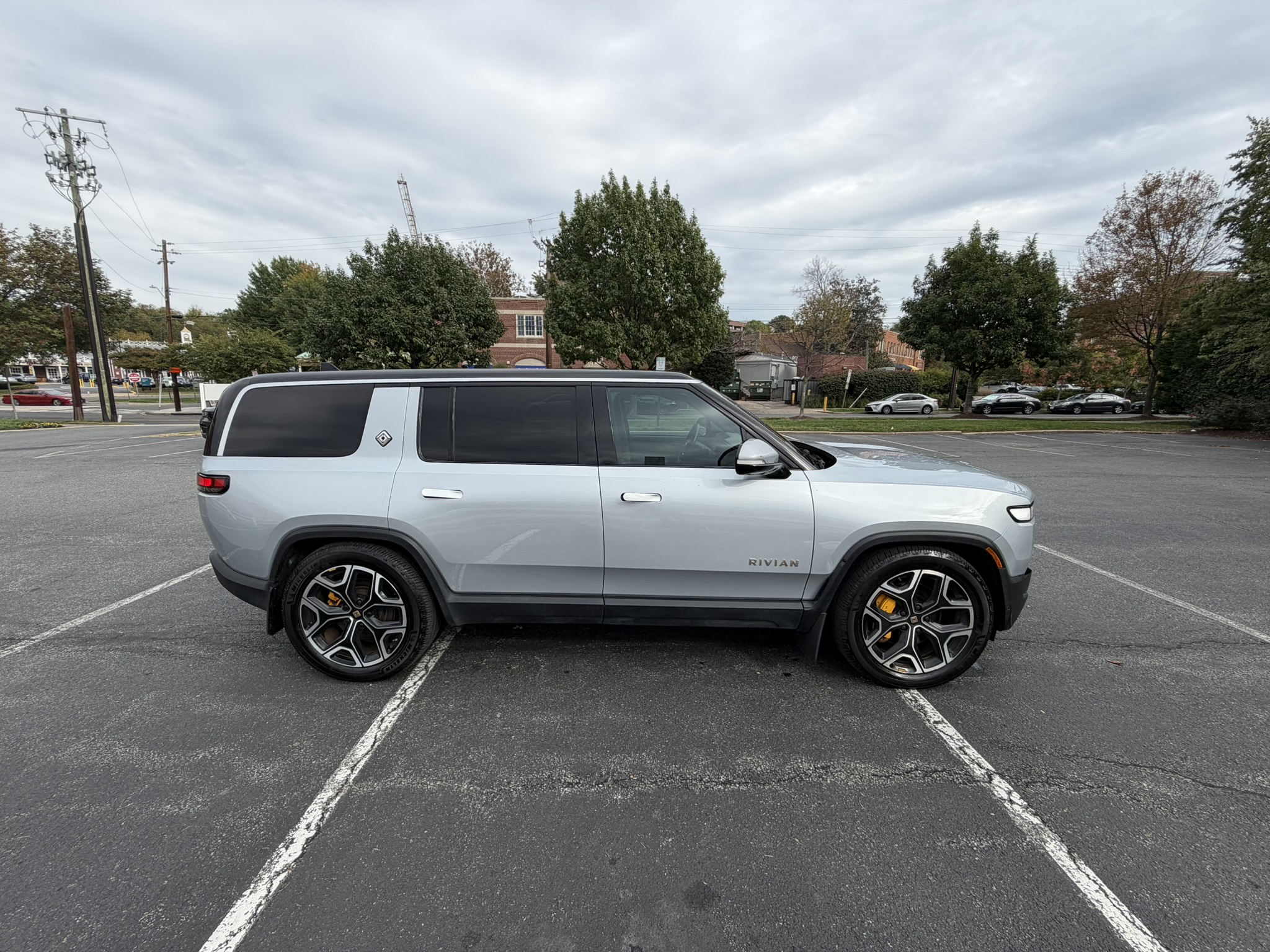Used 2023 Rivian R1S Adventure Quad AWD/4WD image 6