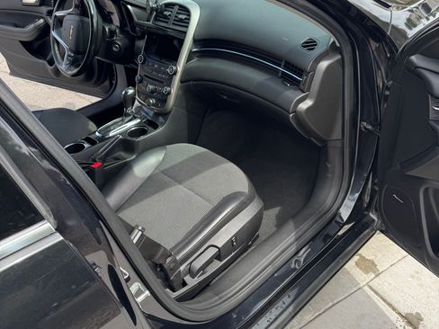 Used 2015 Chevrolet Malibu LT FWD image 12