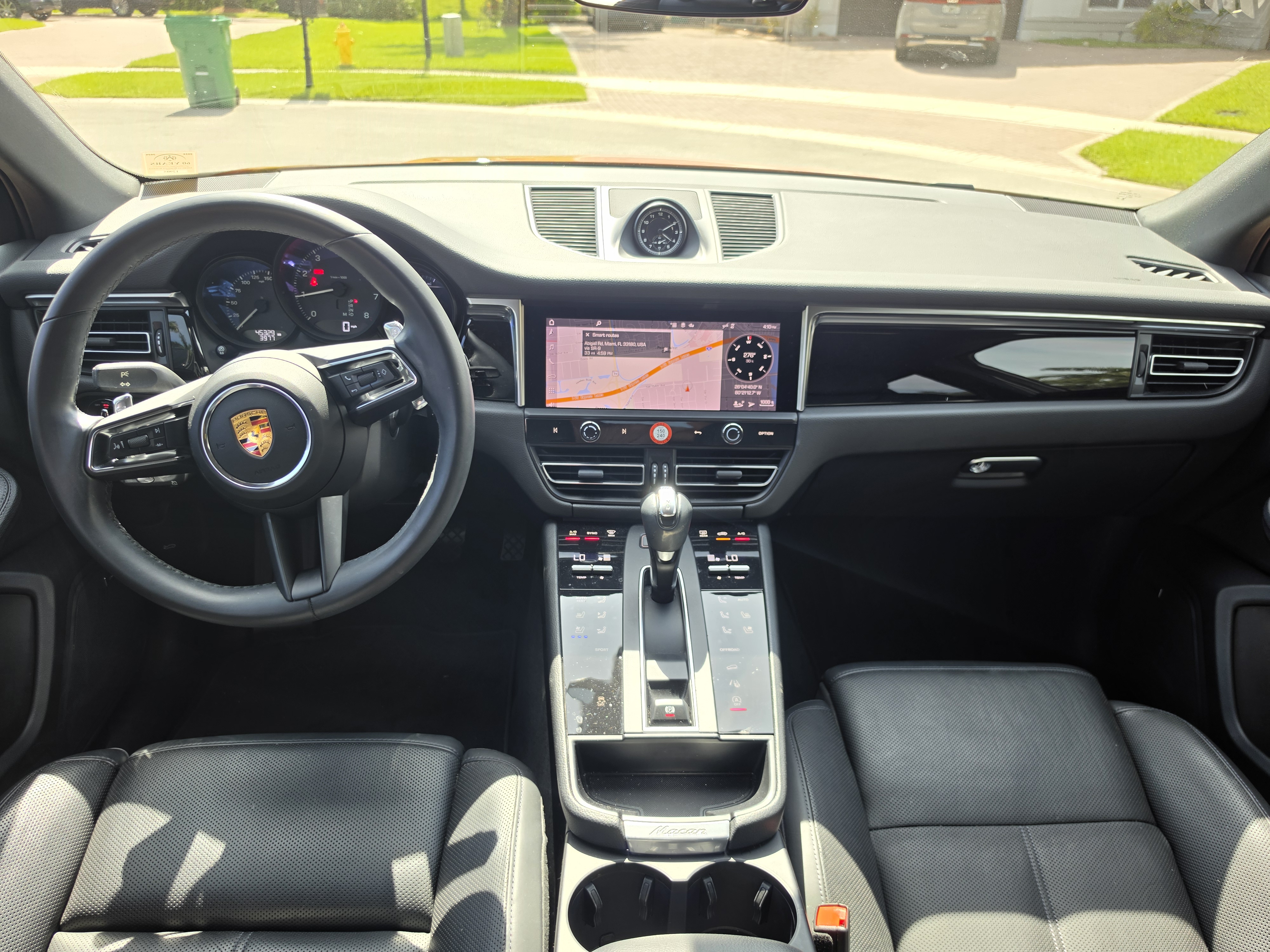 Used 2022 Porsche Macan AWD/4WD image 5