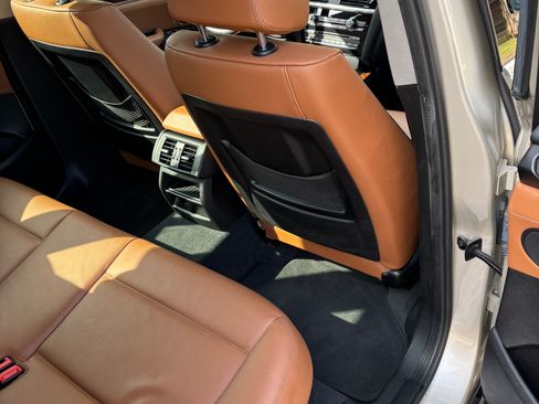 Used 2016 BMW X3 xDrive28d image 9