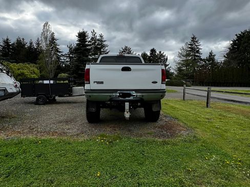 Used 2004 Ford F250 XL AWD/4WD image 5