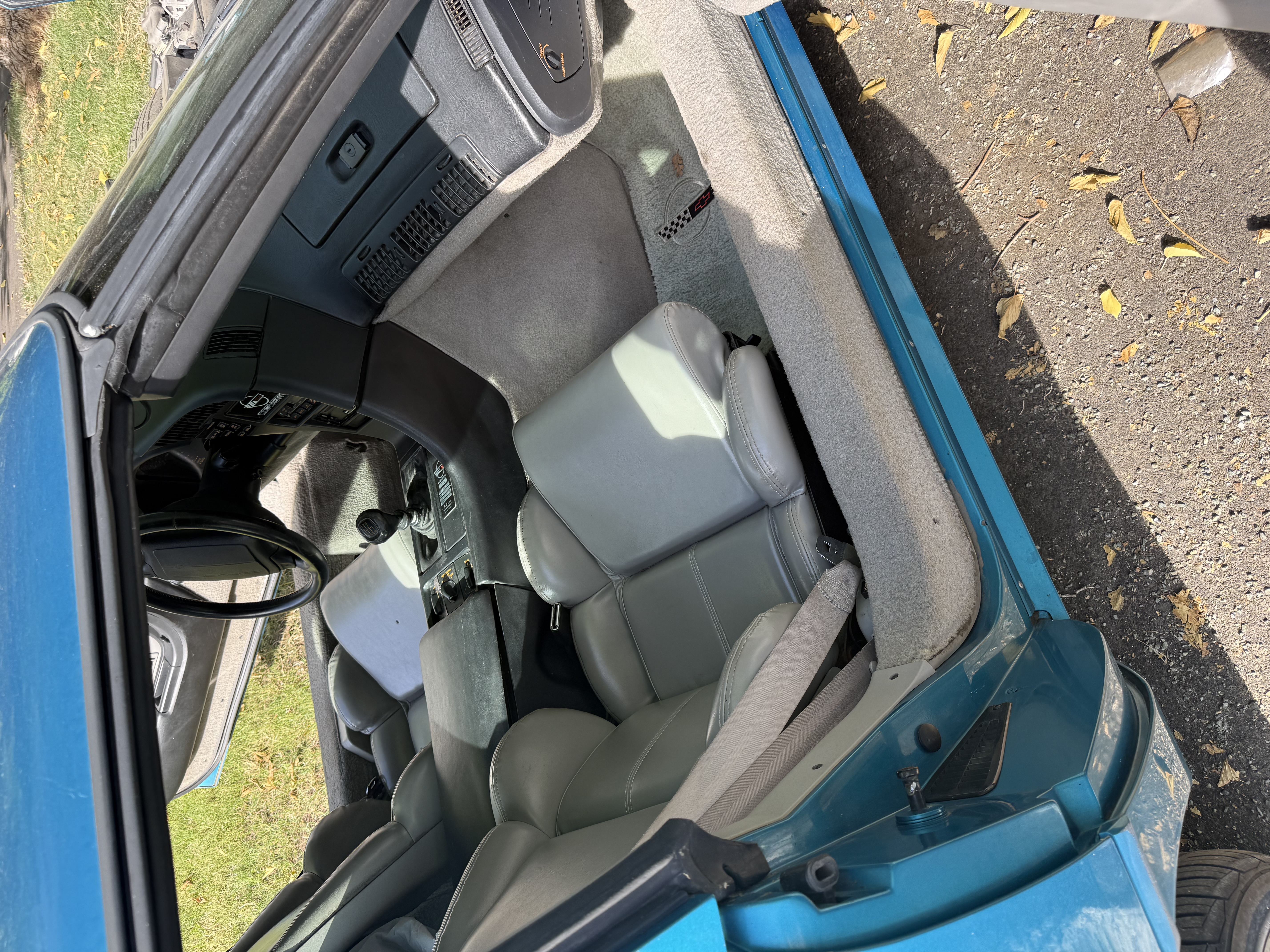 Used 1992 Chevrolet Corvette Coupe RWD image 8