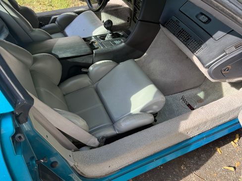 Used 1992 Chevrolet Corvette Coupe RWD image 8