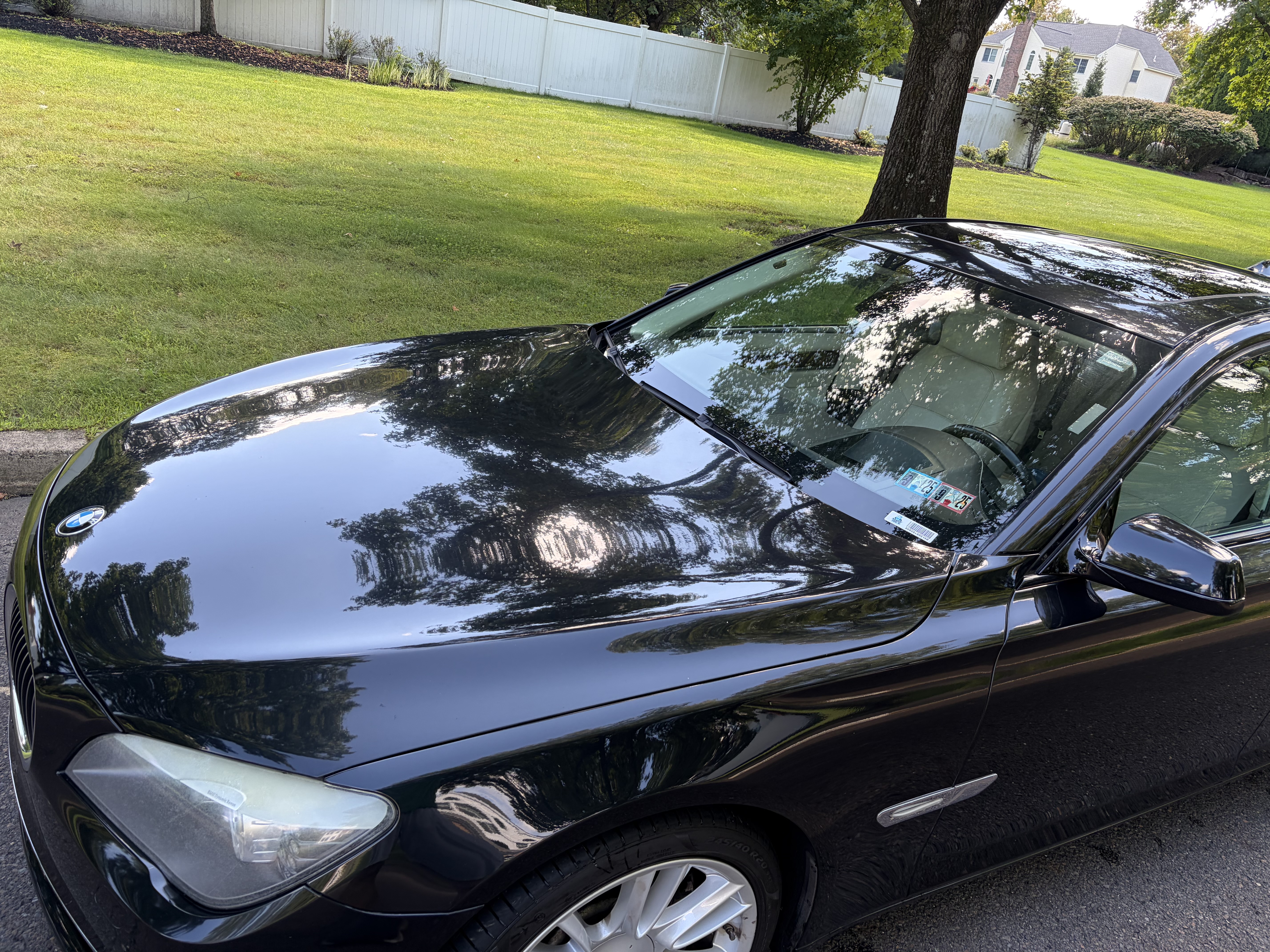 Used 2011 BMW 750i RWD image 11