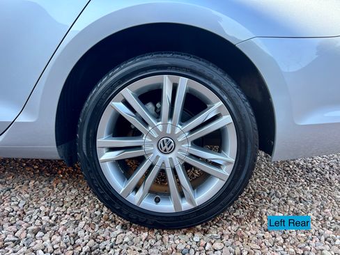 Used 2015 Volkswagen Golf TDI SE image 17