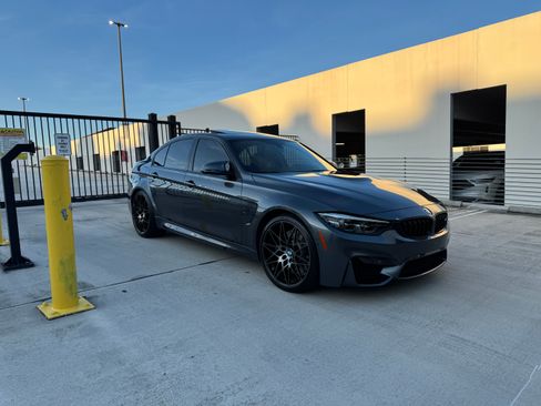 Used 2018 BMW M3 RWD image 4