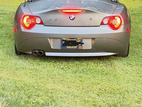 Used 2005 BMW Z4 3.0i RWD image 25