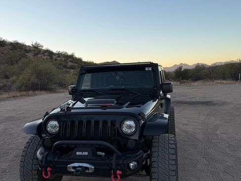 Used 2017 Jeep Wrangler Unlimited Sahara image 1