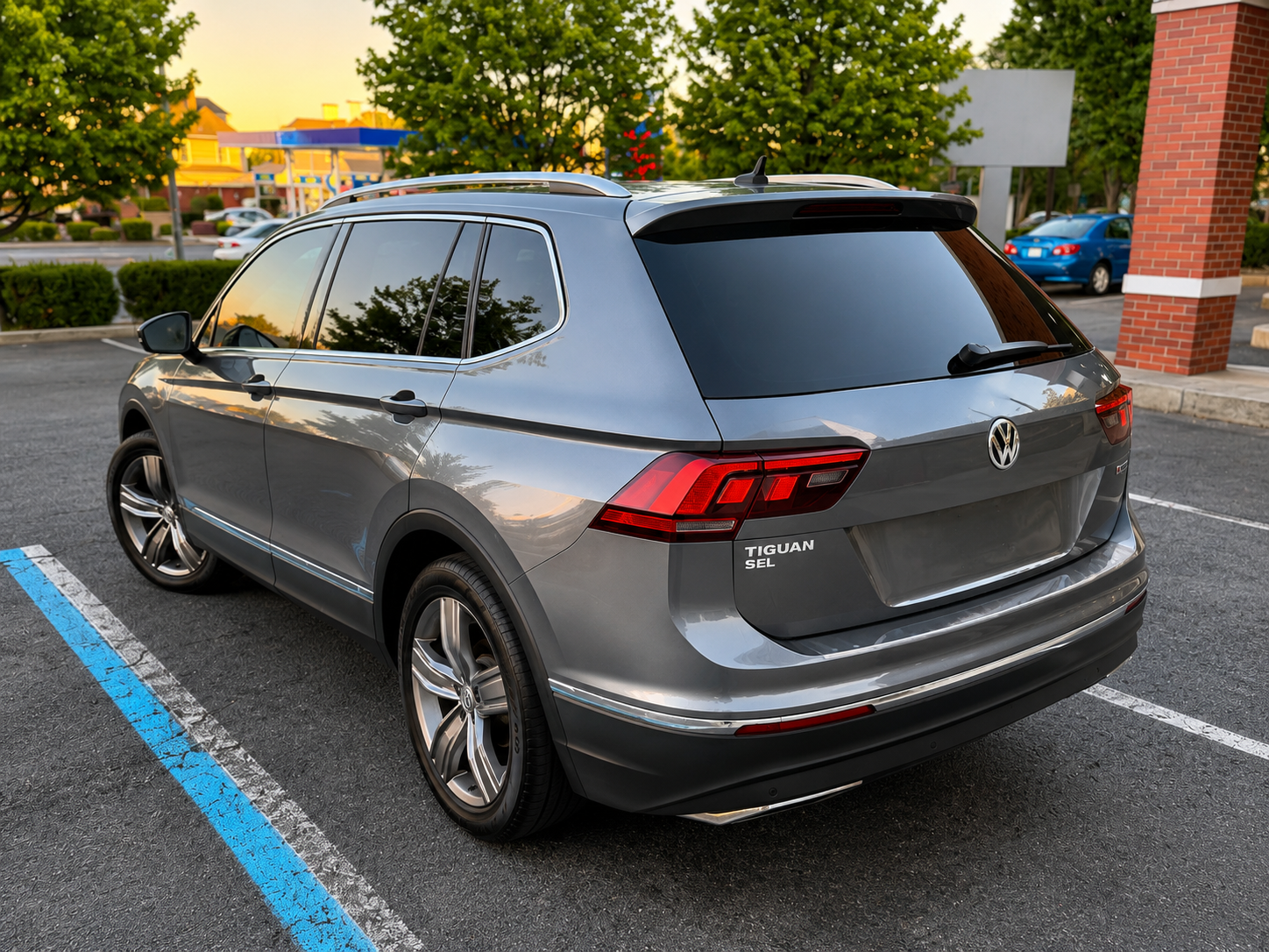 Used 2019 Volkswagen Tiguan S AWD/4WD image 4