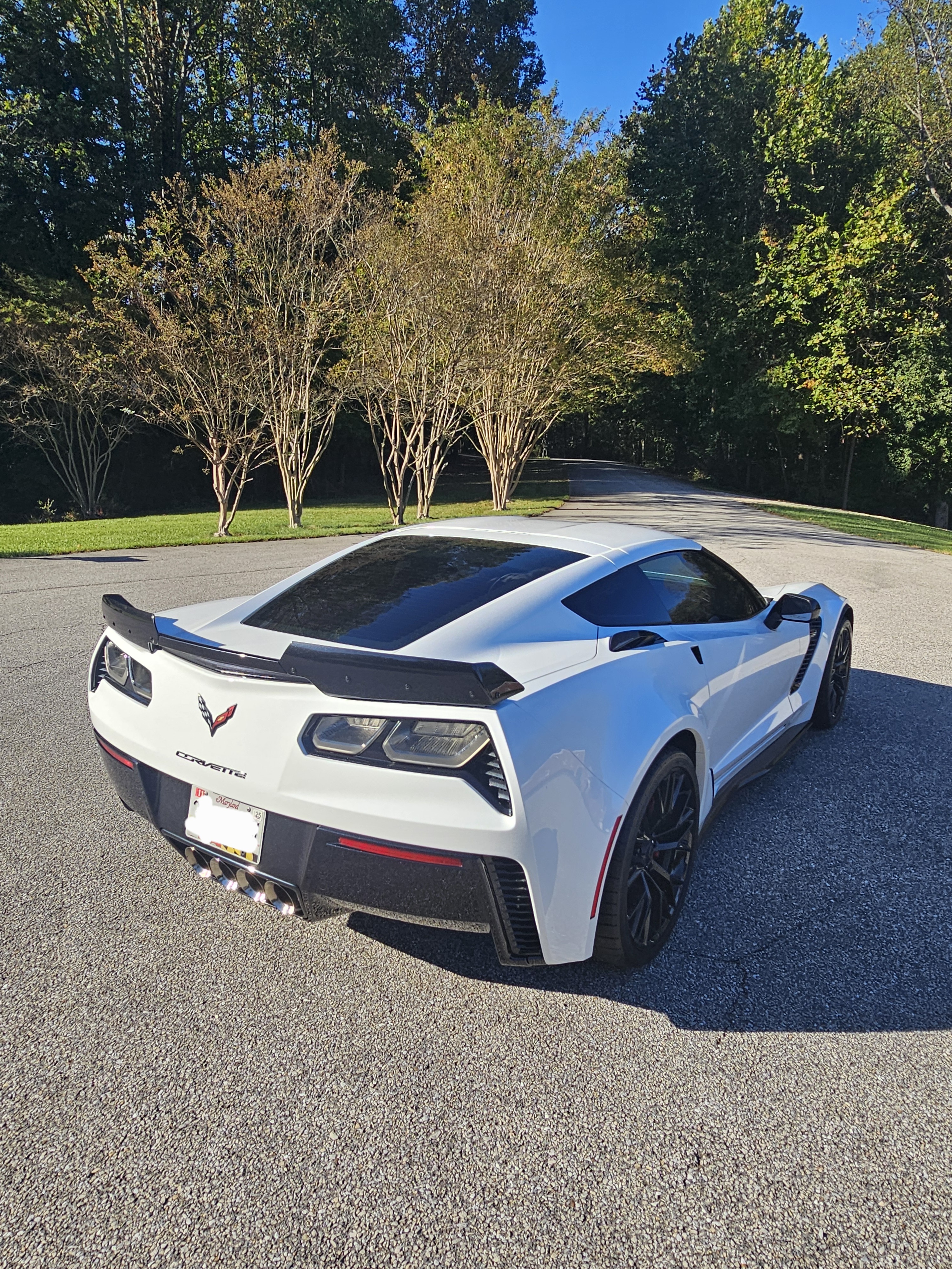 Used 2016 Chevrolet Corvette Z06 w/ 2LZ Preferred Equipment Group RWD image 10