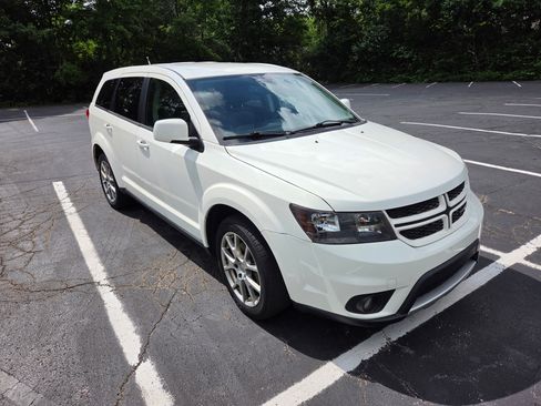 Used 2017 Dodge Journey GT w/ Driver Convenience Group AWD/4WD image 2
