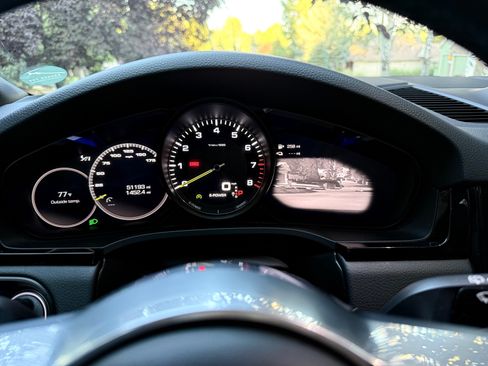 Used 2019 Porsche Cayenne E-Hybrid AWD/4WD image 16