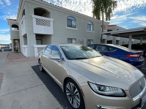Used 2017 Lincoln MKZ Reserve image 8