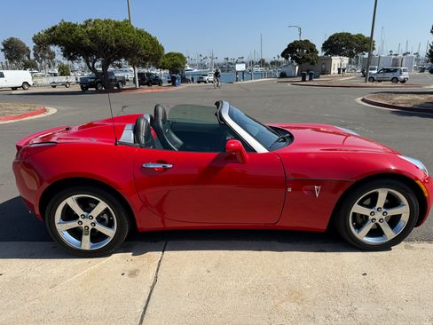 Used 2007 Pontiac Solstice GXP w/ Premium Package image 11