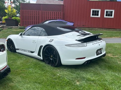 Used 2014 Porsche 911 Carrera 4 AWD/4WD image 8