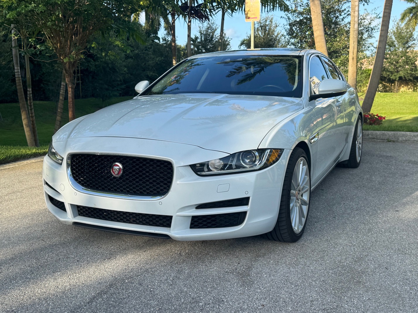 Used 2017 Jaguar XE First Edition RWD image 2