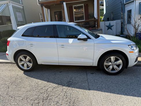 Used 2019 Audi Q5 2.0T Premium Plus w/ Premium Plus Package AWD/4WD image 18
