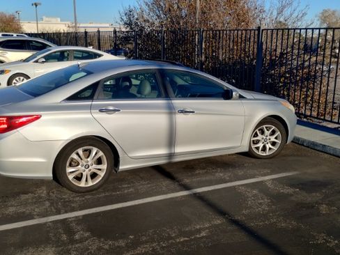 Used 2013 Hyundai Sonata Limited image 14
