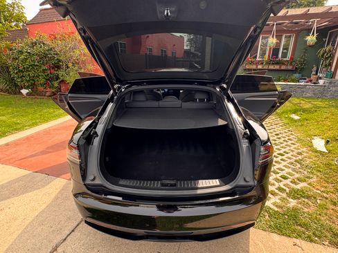 Used 2023 Tesla Model S Standard Range image 17