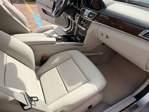 Used 2015 Mercedes-Benz E 350 E 350 4MATIC Sedan 4D image 14