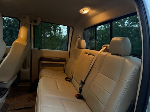 Used 2008 Ford F250 Lariat image 8